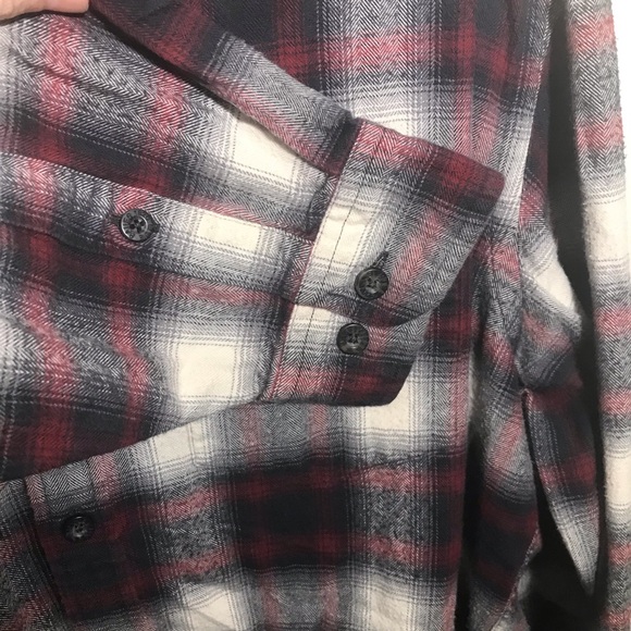 Mens Eddie Bauer L relaxed fit plaid flannel shirt button down red black - Picture 13 of 17